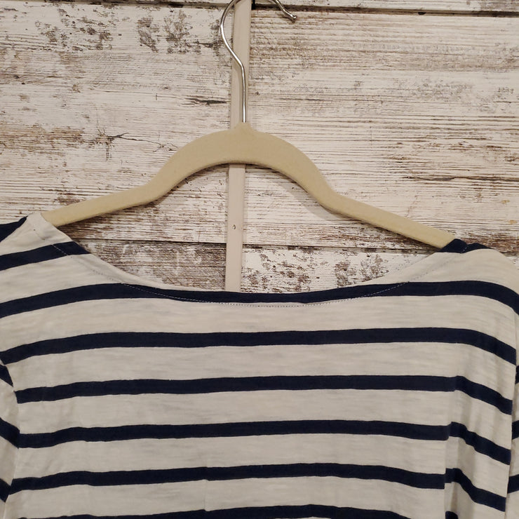 BLUE/WHITE STRIPED TOP