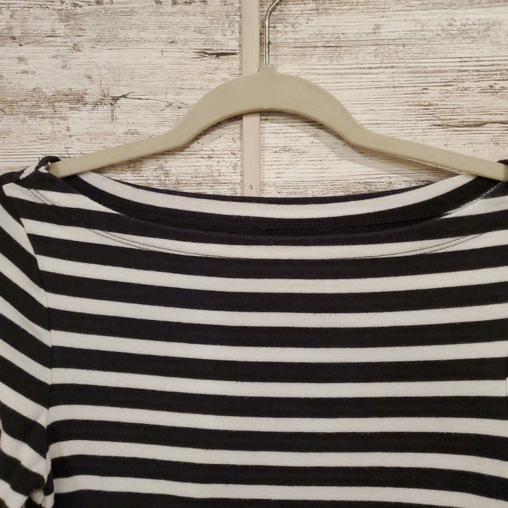 BLUE/WHITE STRIPED TOP