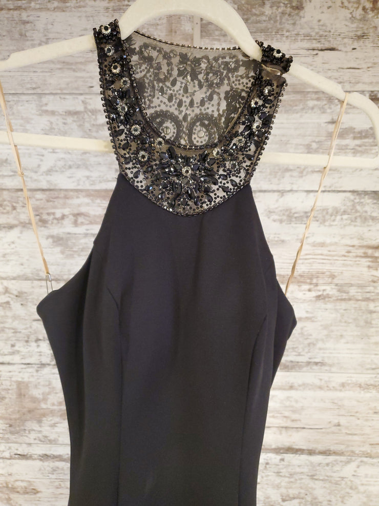 BLACK LONG EVENING GOWN