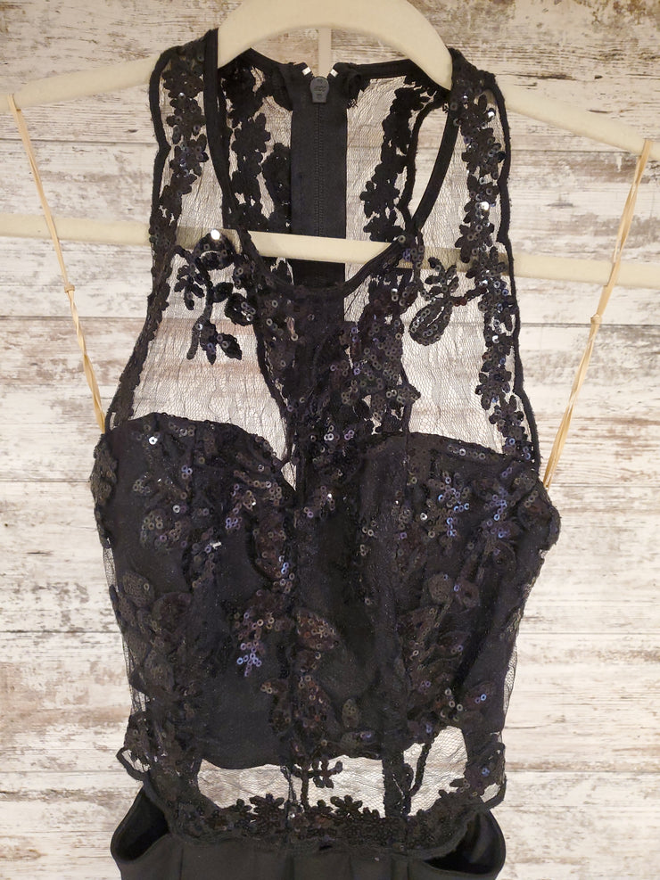BLACK LONG EVENING GOWN