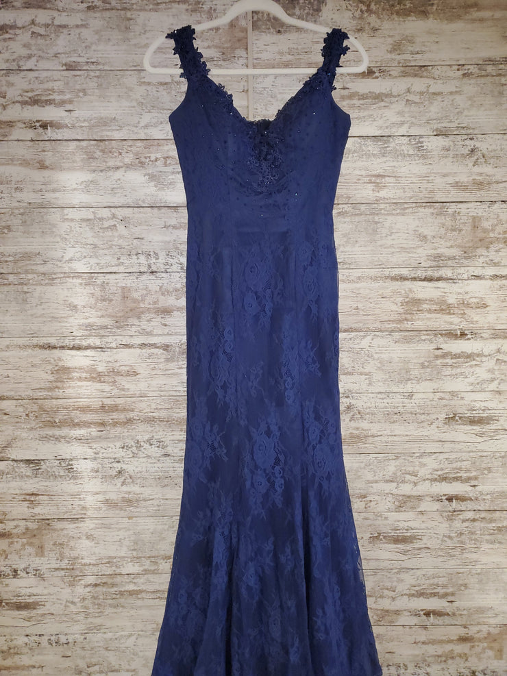 NAVY LACE LONG EVENING GOWN