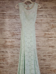 GREEN LACE LONG EVENING GOWN