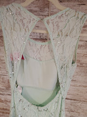 GREEN LACE LONG EVENING GOWN