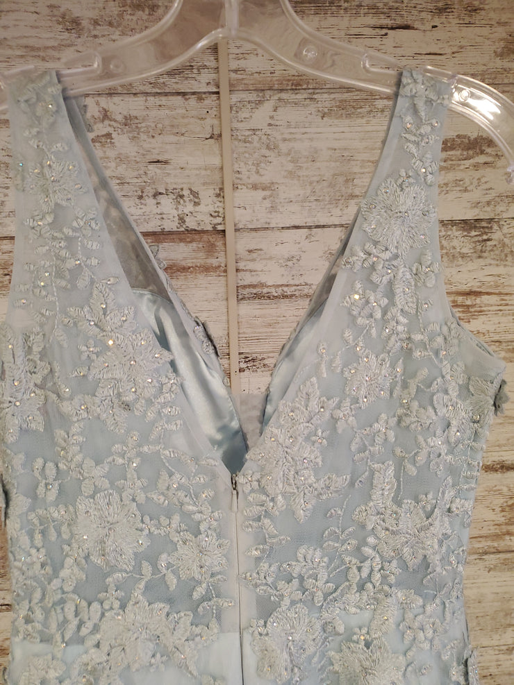 BLUE/FLORAL A LINE GOWN