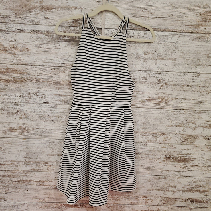 BLACK/WHITE STRIPED SHORT DRES