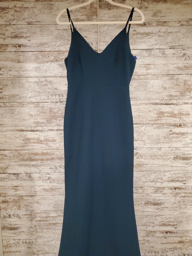 GREEN LONG EVENING GOWN