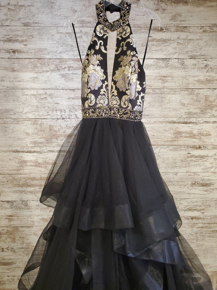 BLACK/GOLD A LINE GOWN (NEW)