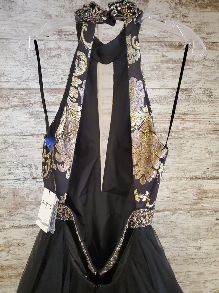 BLACK/GOLD A LINE GOWN (NEW)