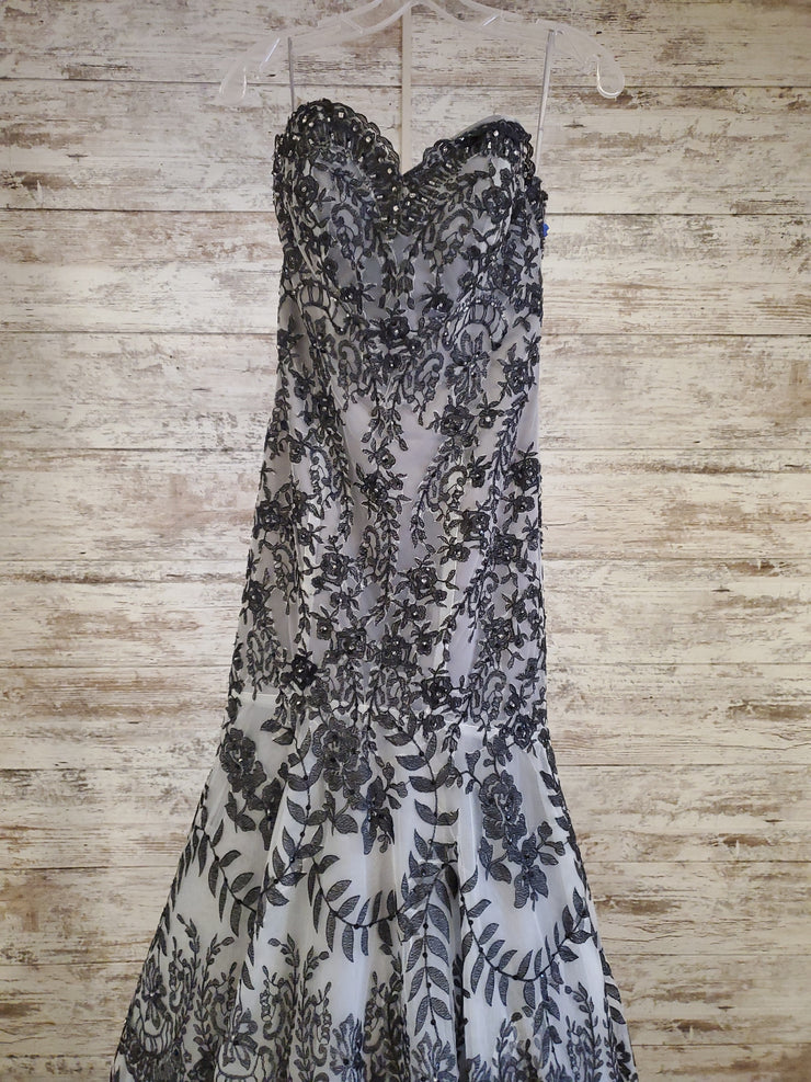 GRAY/BLACK MERMAID GOWN