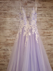 LAVENDER/WHITE A LINE GOWN