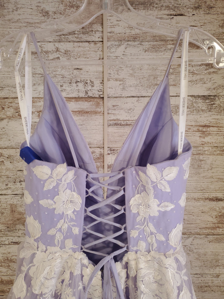 LAVENDER/WHITE A LINE GOWN