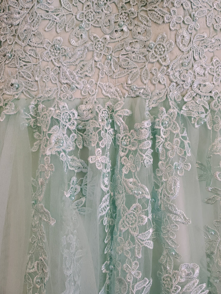 GREEN FLORAL A LINE GOWN