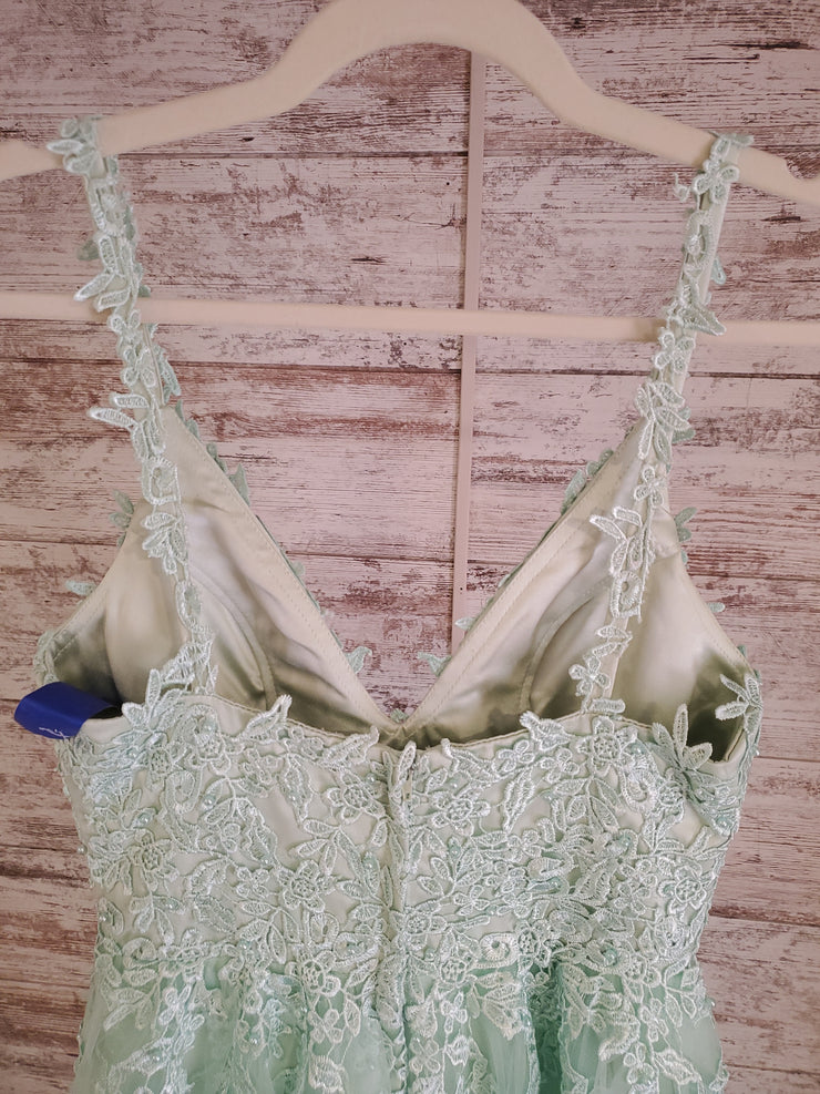 GREEN FLORAL A LINE GOWN