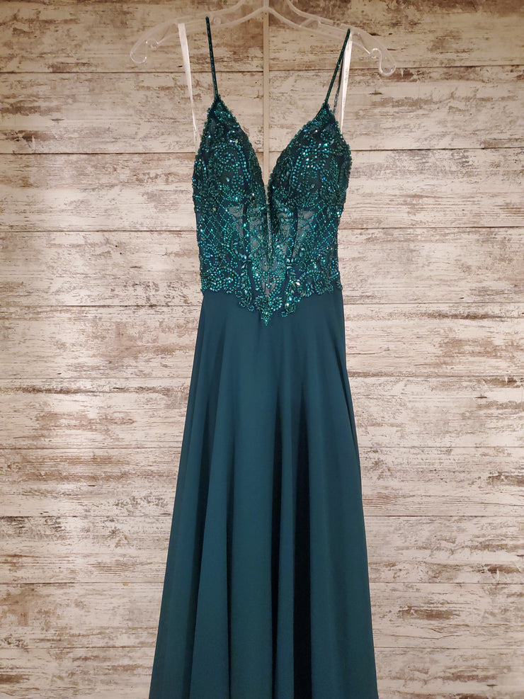 GREEN LONG EVENING GOWN