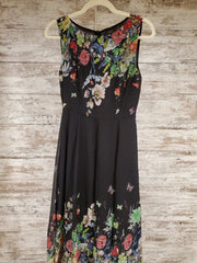 BLACK/FLORAL SHORT DRESS