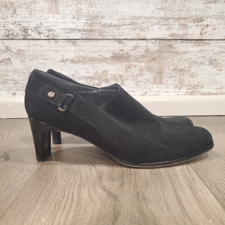 BLACK SUEDE BOOTIES