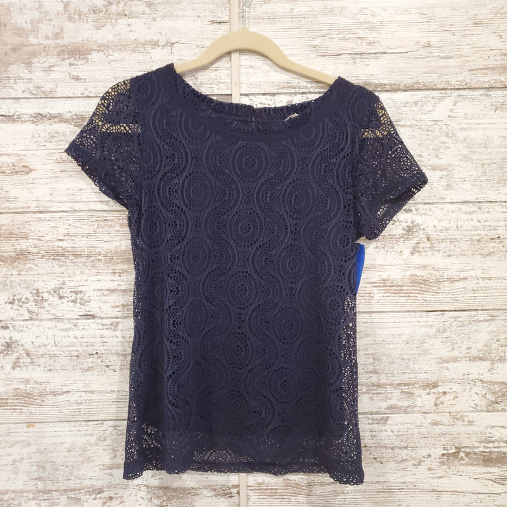 NAVY LACE SHORT SLEEVE TOP