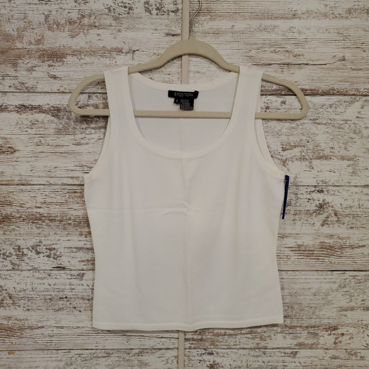 WHITE SLEEVELESS TOP