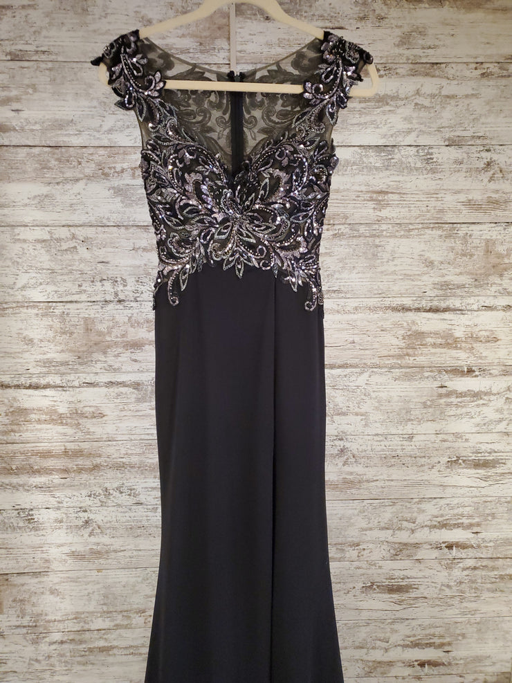 BLACK/GRAY LONG EVENING GOWN