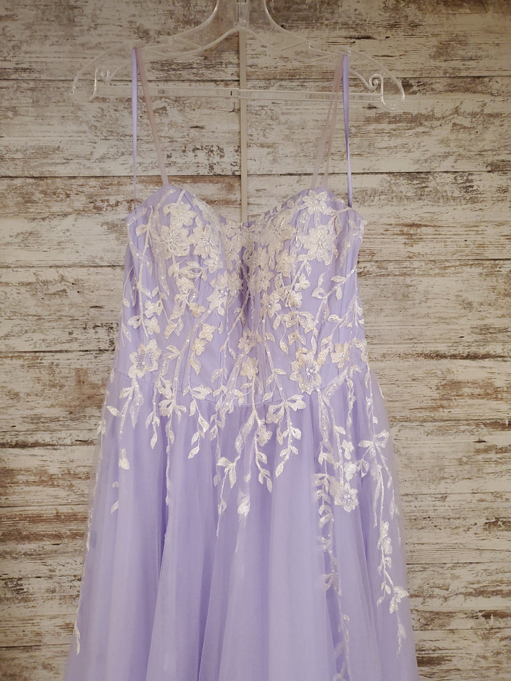 LAVENDER/WHITE FLORAL A LINE