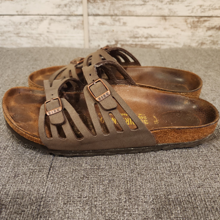 TAN SANDAL - RETAIL $145