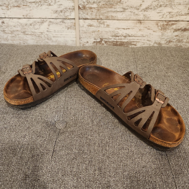 TAN SANDAL - RETAIL $145