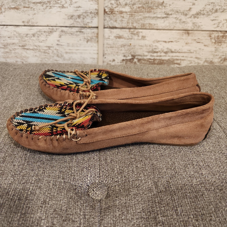 TAN MOCCASINS