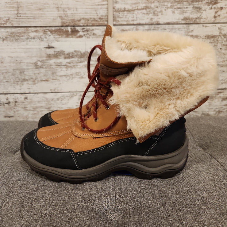 TAN/BLACK BOOTS W/ FUR $150