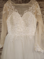 WHITE WEDDING GOWN (NEW)