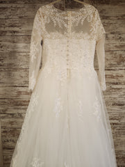 WHITE WEDDING GOWN (NEW)