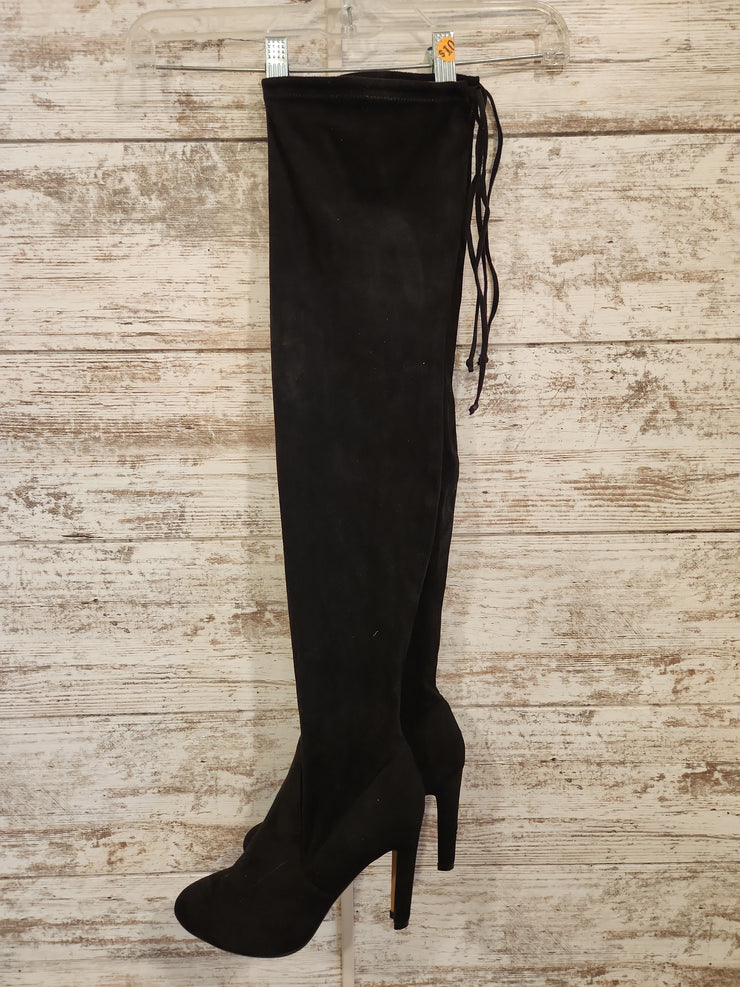 BLACK TALL SUEDE BOOTS