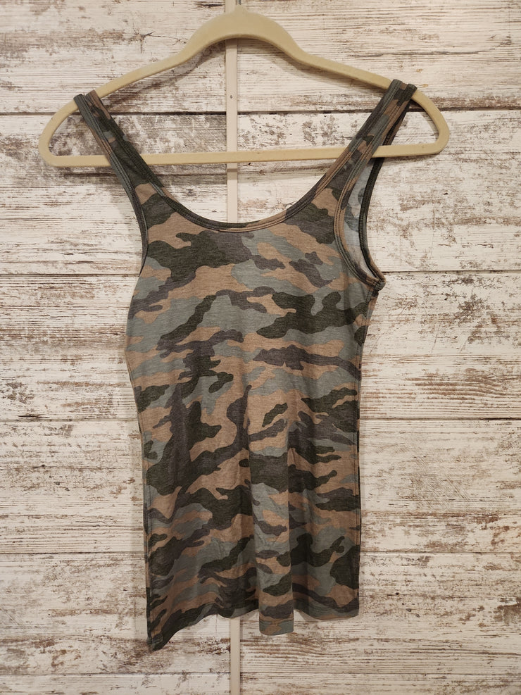 GREEN CAMO TOP (NEW)