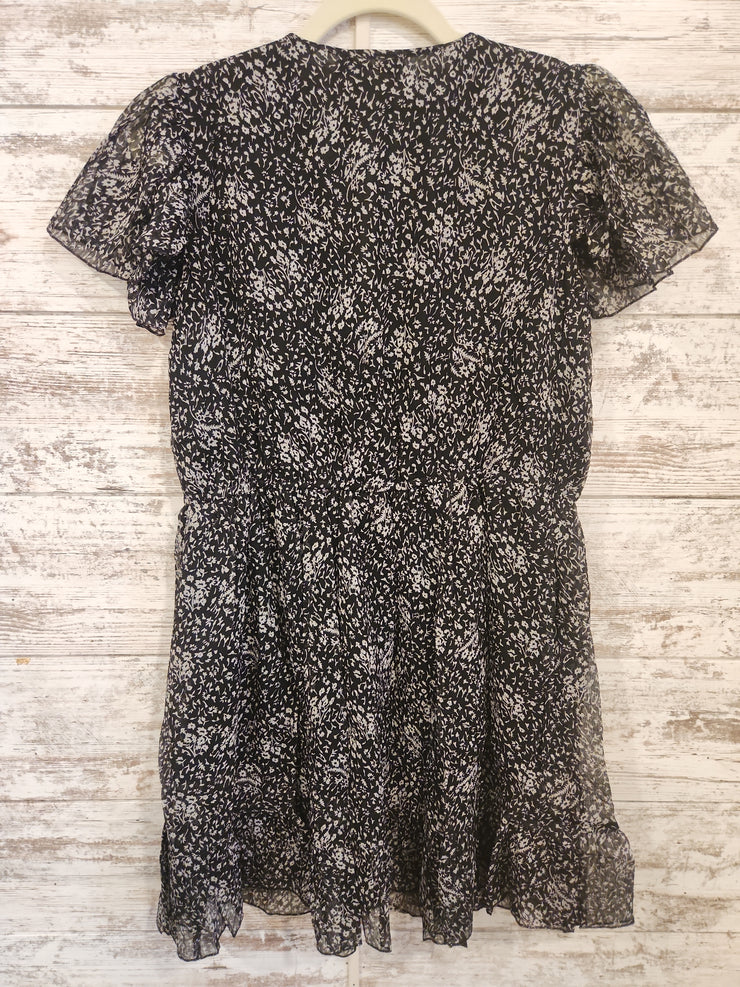 BLACK/WHITE FLORAL DRESS (NEW)