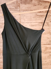 GREEN LONG EVENING GOWN