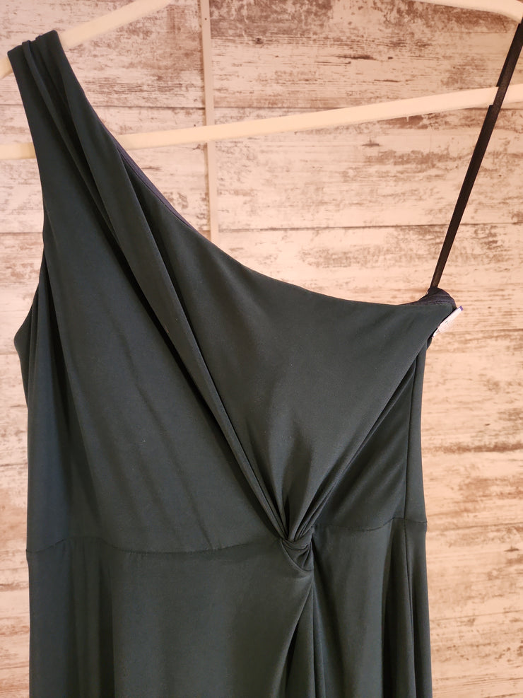 GREEN LONG EVENING GOWN