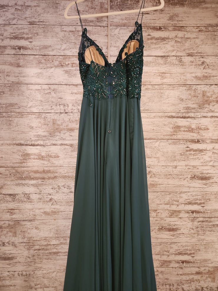 GREEN LONG EVENING GOWN