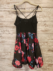 BLACK/FLORAL SHORT DRESS