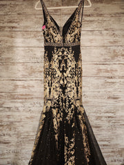 BLACK/GOLD SPARKLY LONG DRESS