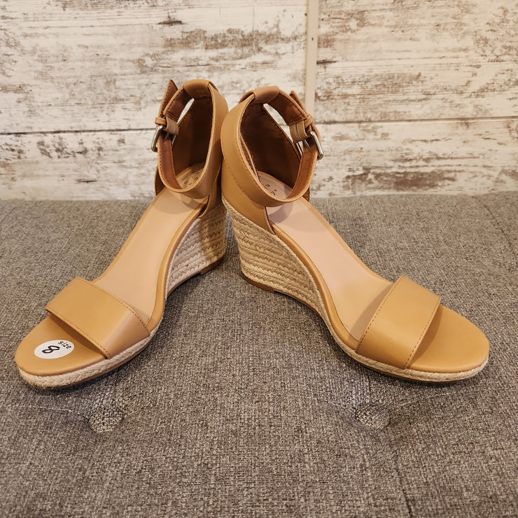 TAN WEDGE SANDALS
