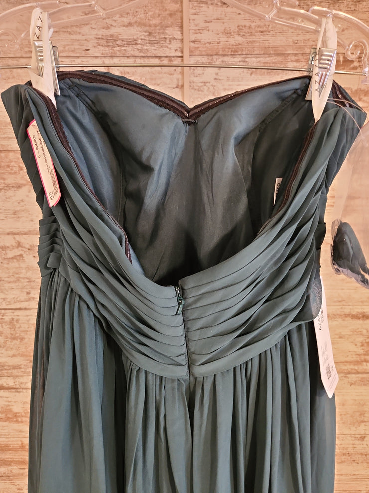 GREEN LONG EVENING GOWN (NEW)