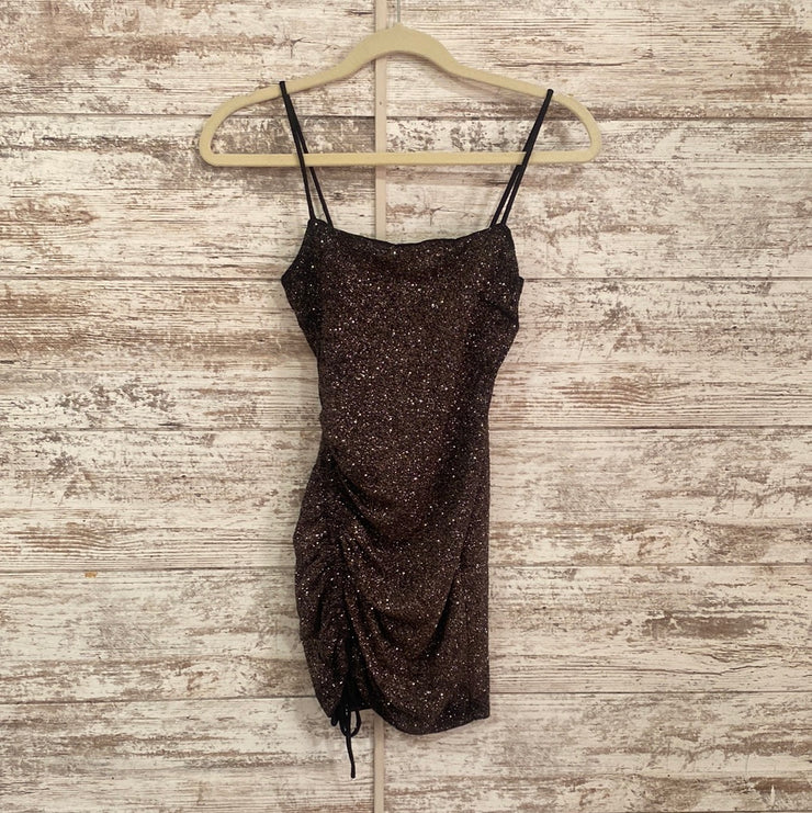 BLACK/GOLD SPARKLY SHORT DRESS