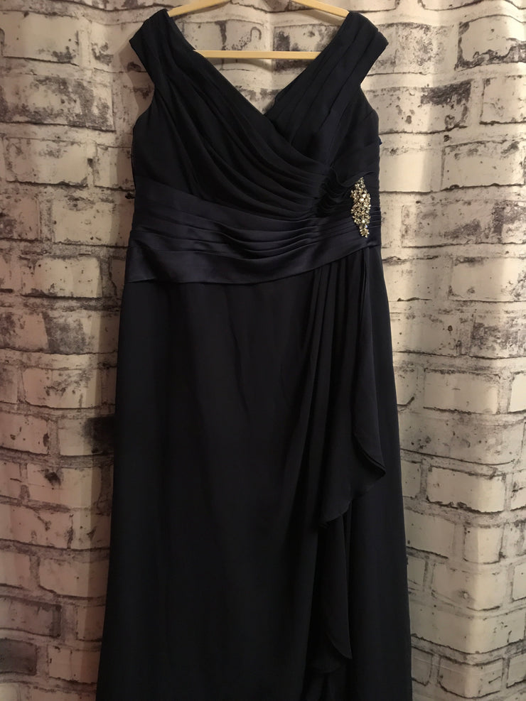 NAVY LONG EVENING GOWN