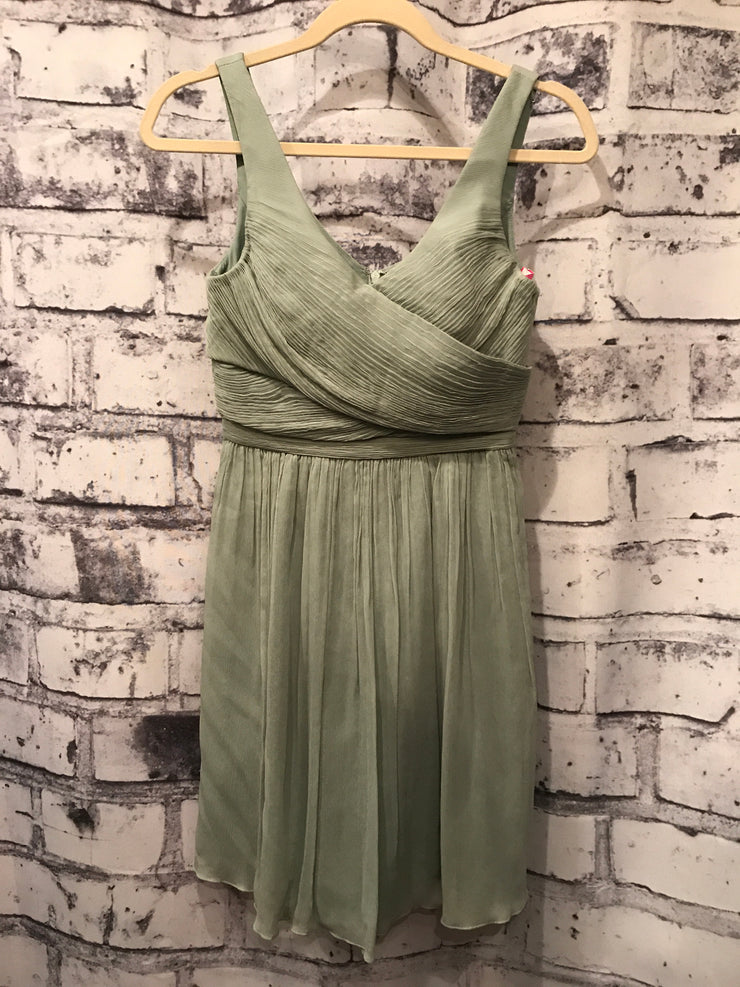 GREEN SHORT DRESS (NEW) $178