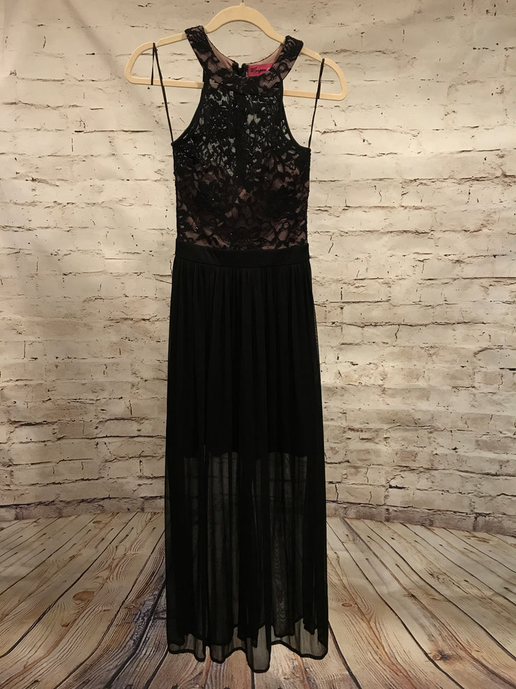 BLACK LACE TOP EVENING GOWN