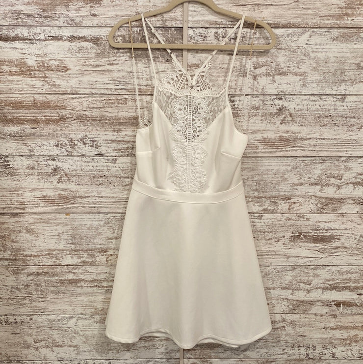 WHITE SHORT DRESS (NEW)