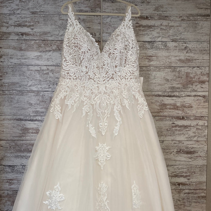 IVORY WEDDING GOWN (NEW) $2200