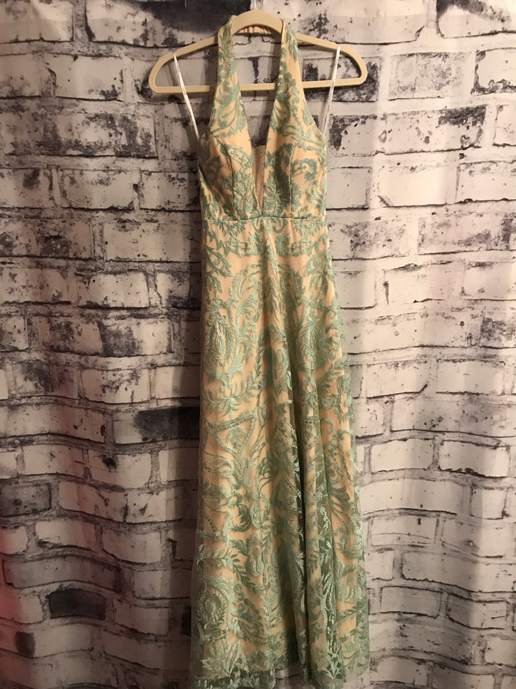 NEW - GREEN/IVORY A LINE GOWN