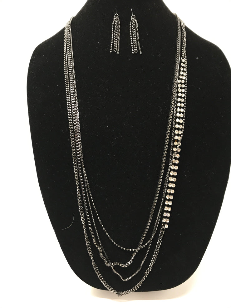 GRAY/BLACK MULTI NECKLACE SET