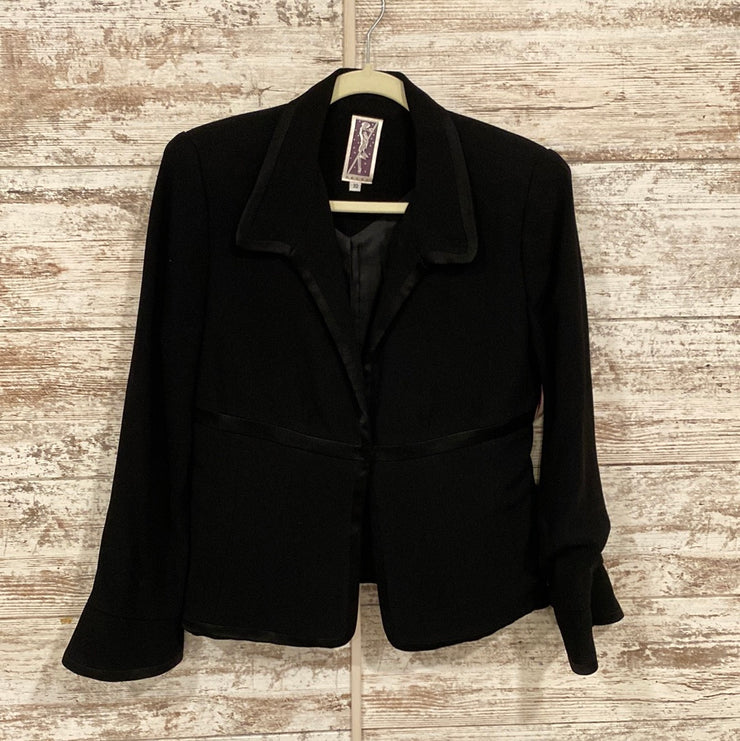 BLACK JACKET $275