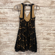 BLACK/TAN LACE SHORT DRESS
